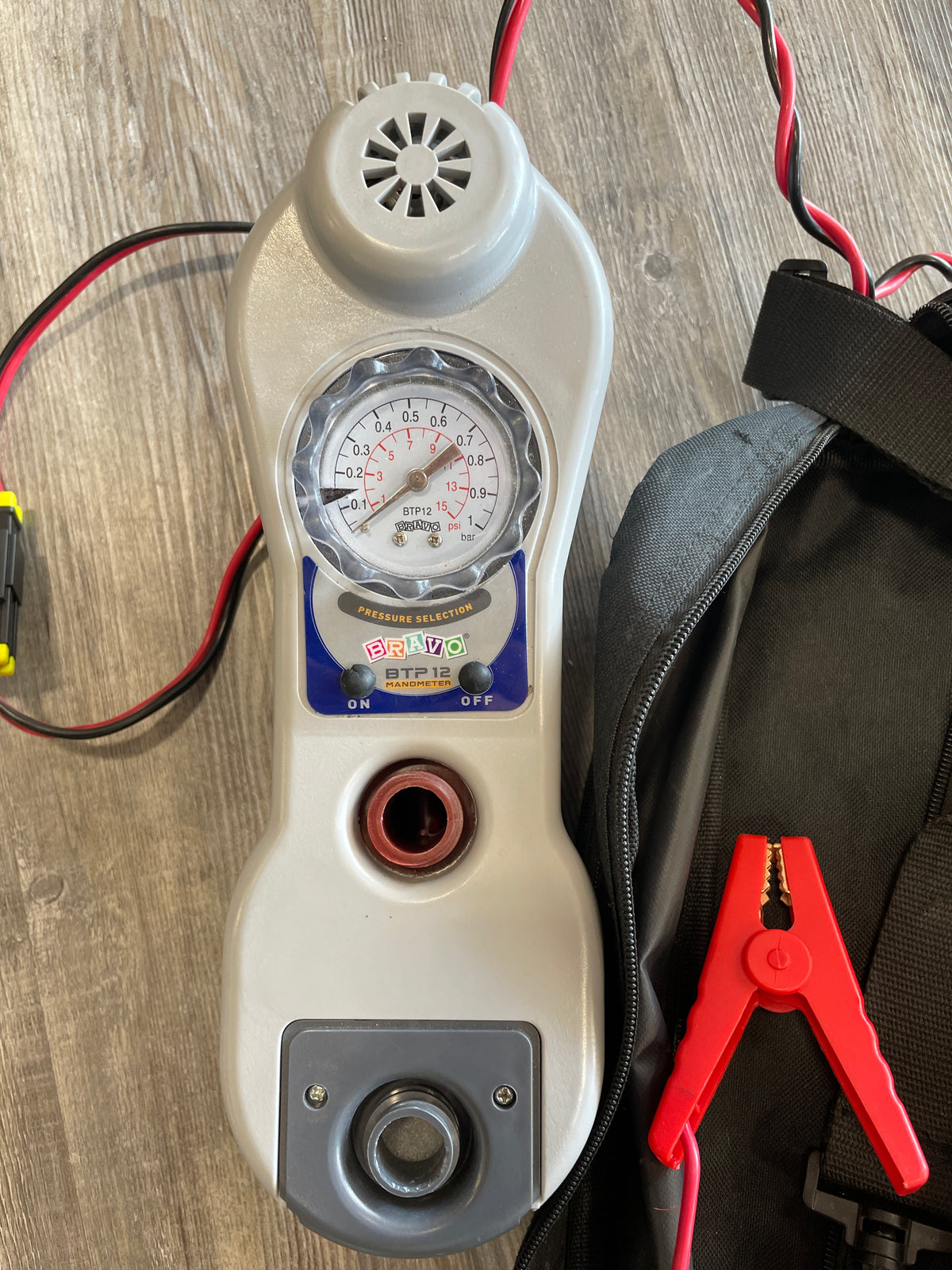 FLYCRAFT INFLATABLE FISHING BOAT: STEALTH FISHERMAN PACKAGE (2 MAN)