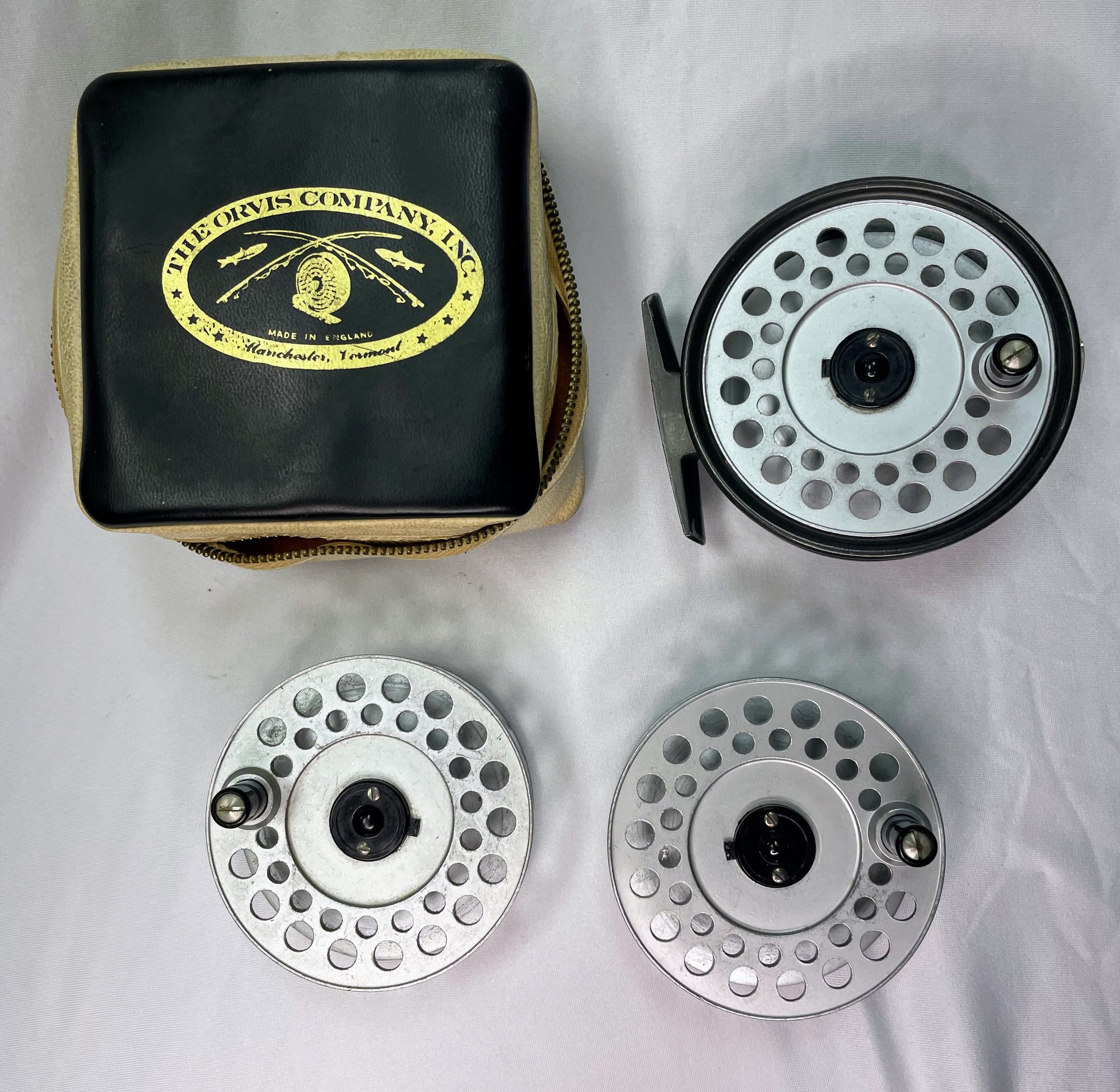 Scientific Anglers One Thirty Reel and 2 Spools