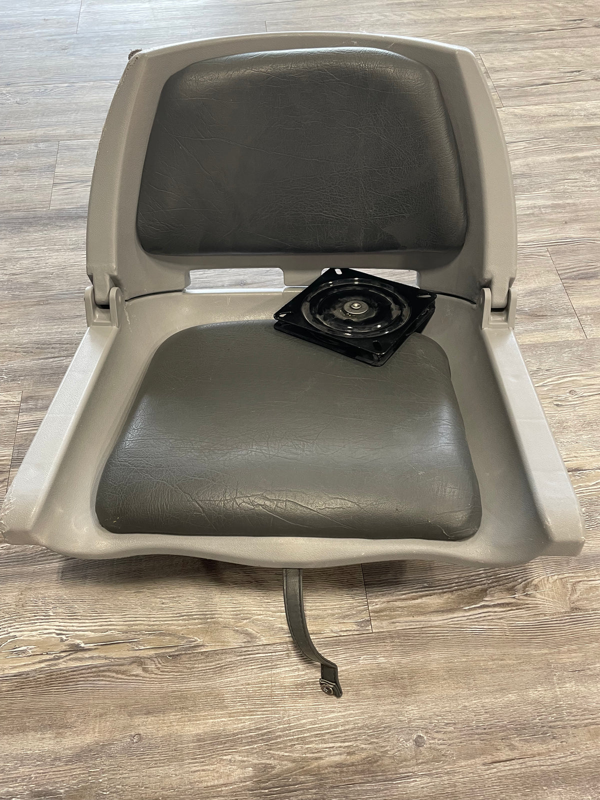 FLYCRAFT INFLATABLE FISHING BOAT: STEALTH FISHERMAN PACKAGE (2 MAN)